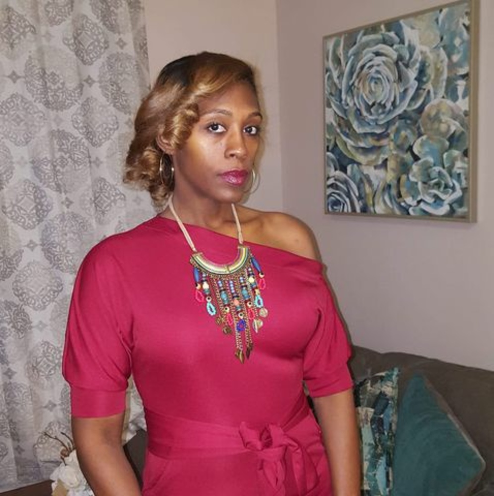 Meet your Posher, Aisha